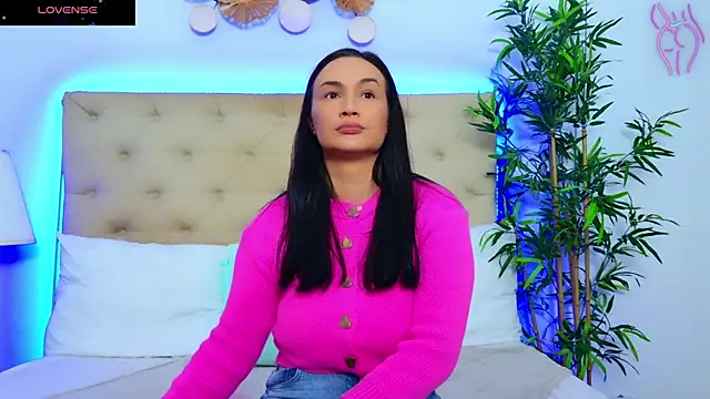 DaliyaArabian online show from October 22, 2025, 12:04 pm