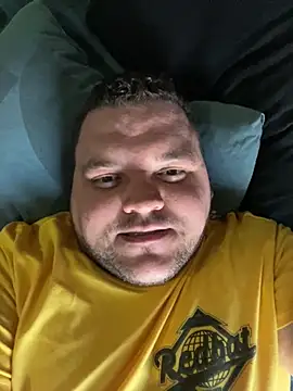 Snapshot of Mikey-HH chatting on December 16, 2024, 4:27 pm Mikey-HH online show from December 16, 2024, 4:27 pm