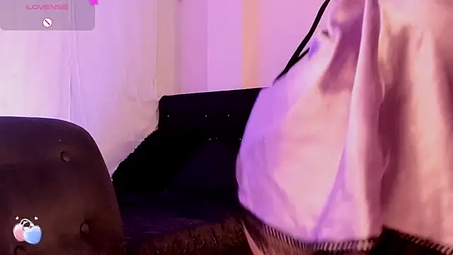 caro03x online show from September 25, 2025, 3:01 am