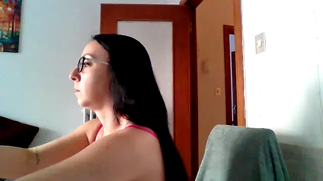 Stella 84 online show from October 11, 2025, 12:39 pm