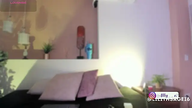 Ally addams online show from September 29, 2025, 4:08 am