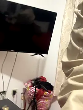 Snapshot of karenlennox1 chatting on October 8, 2025, 9:15 pm karenlennox1 online show from October 8, 2025, 9:15 pm