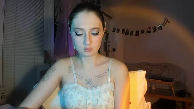 Jenny darling love online show from January 5, 2026, 8:12 pm