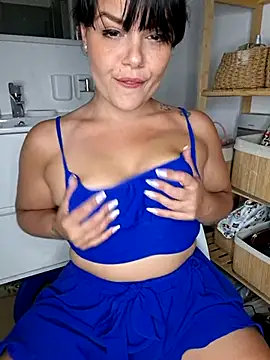 Xladycharme online show from May 27, 2026, 12:20 am