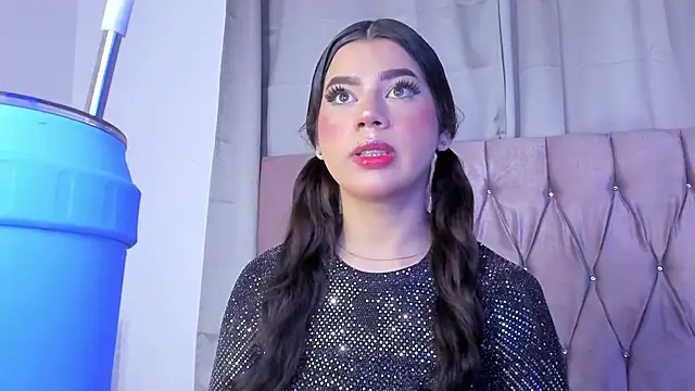 Ashley piinkk  online show from March 20, 2025, 12:00 pm