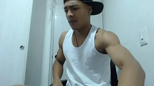 Jhonyblack 1 online show from May 15, 2026, 10:46 am