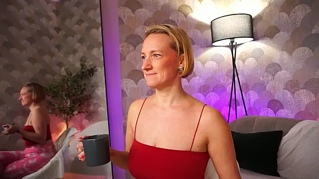 UmaTruewoman online show from June 14, 2026, 5:41 am