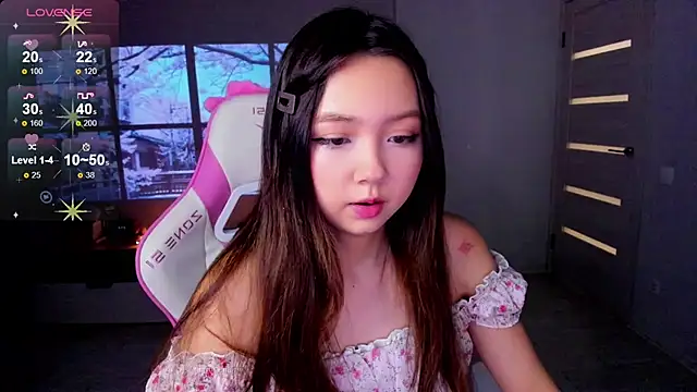 Fluffy Rose online show from December 1, 2025, 12:22 am