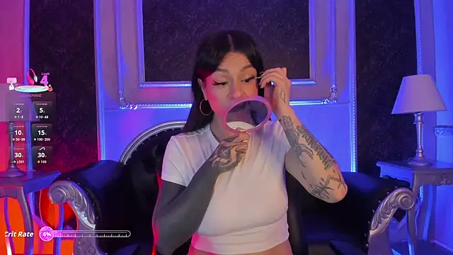 MeganDraco  online show from April 27, 2026, 12:58 pm