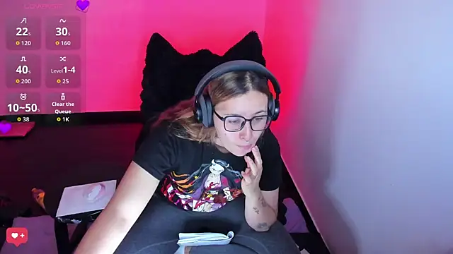 Snapshot of bonnie_moon_ chatting on February 10, 2026, 7:57 pm bonnie moon online show from February 10, 2026, 7:57 pm