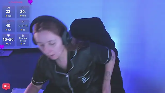 Snapshot of bonnie_moon_ chatting on March 20, 2026, 7:04 pm bonnie moon online show from March 20, 2026, 7:04 pm