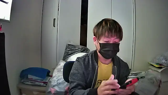 Snapshot of Osikokusama chatting on November 18, 2025, 1:32 am Osikokusama online show from November 18, 2025, 1:32 am