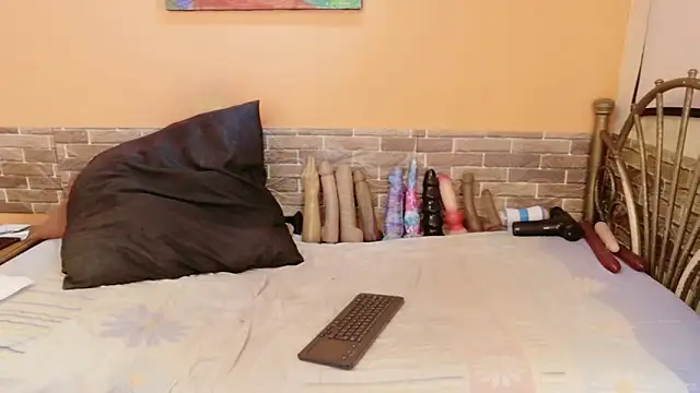 Gianina online show from February 15, 2026, 4:46 am