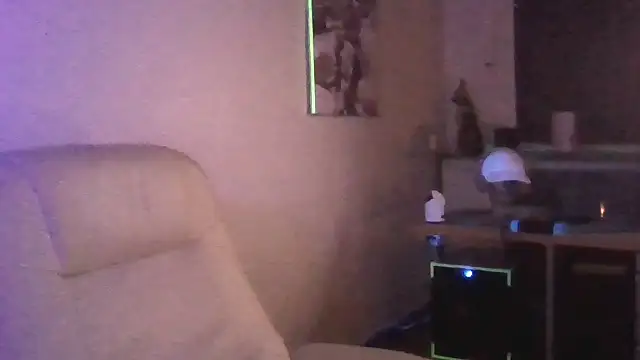 Minm666 online show from February 4, 2025, 7:55 pm