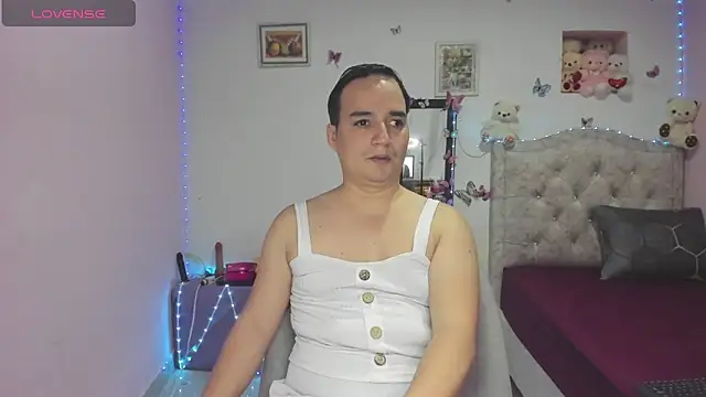 tania lucia1 online show from September 13, 2025, 9:15 pm