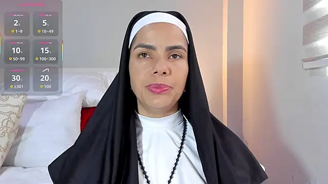 ClaraMariaMon online show from December 4, 2025, 3:00 pm