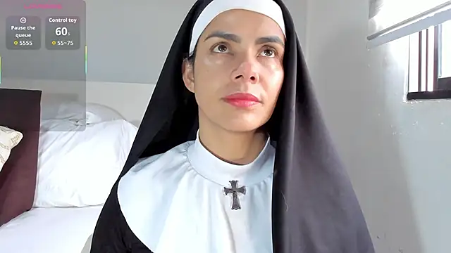 Snapshot of ClaraMariaMon chatting on February 13, 2026, 4:07 pm ClaraMariaMon online show from February 13, 2026, 4:07 pm