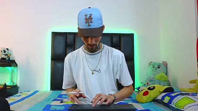 Brutal Sex Fucking online show from June 12, 2026, 2:20 am