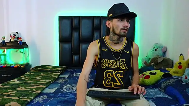 Brutal Sex Fucking online show from May 25, 2026, 11:36 pm