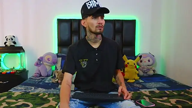Brutal Sex Fucking online show from May 15, 2026, 8:18 pm