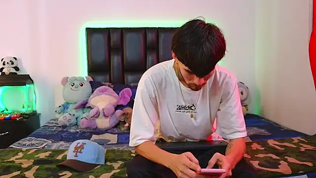 Brutal Sex Fucking online show from May 13, 2026, 6:37 pm
