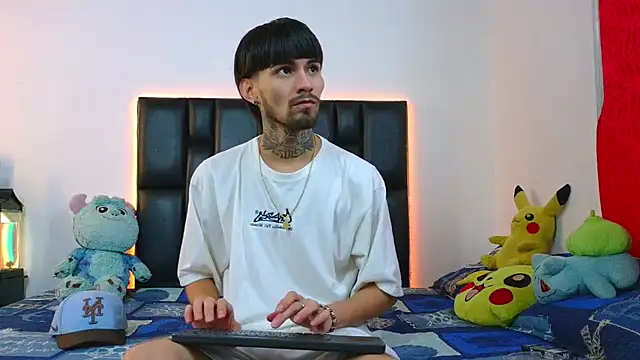Brutal Sex Fucking online show from June 8, 2026, 12:05 am
