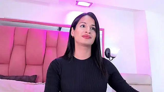 jennifer ts online show from February 11, 2025, 9:35 pm