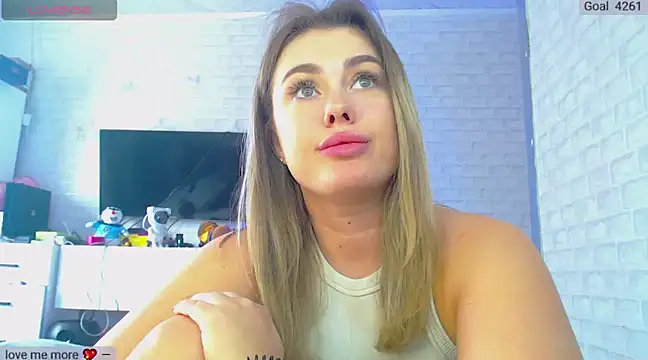 SuchCute online show from March 23, 2025, 5:21 am