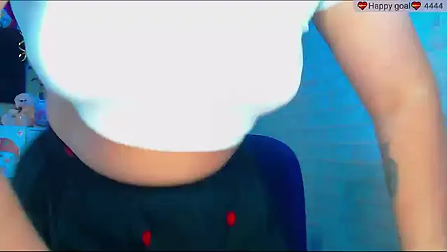 SuchCute online show from September 22, 2025, 2:50 am