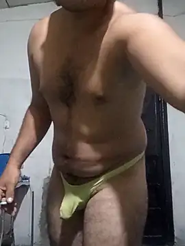 travieso2893 online show from May 3, 2026, 3:44 am