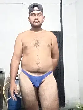 Snapshot of travieso2893 chatting on March 8, 2026, 3:32 am travieso2893 online show from March 8, 2026, 3:32 am