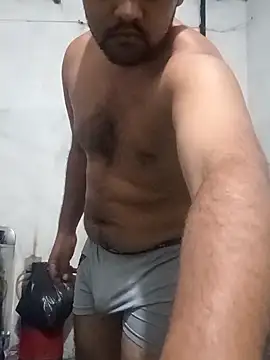 Snapshot of travieso2893 chatting on February 12, 2026, 3:17 am travieso2893 online show from February 12, 2026, 3:17 am