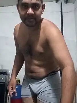 Snapshot of travieso2893 chatting on February 25, 2026, 2:56 am travieso2893 online show from February 25, 2026, 2:56 am