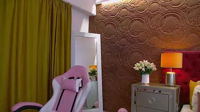 IrisMonn online show from February 13, 2025, 5:37 am