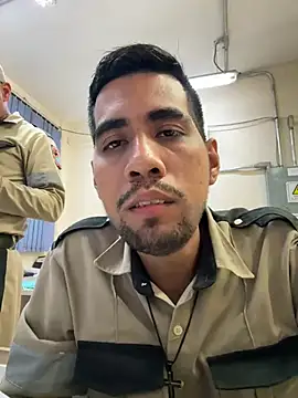 EnriquePersian197 online show from March 19, 2025, 1:32 am