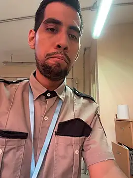 EnriquePersian197 online show from June 18, 2026, 2:55 pm