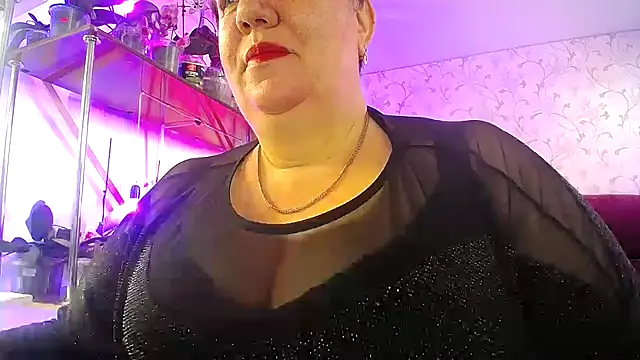  Sweet Woman online show from April 23, 2026, 6:20 am