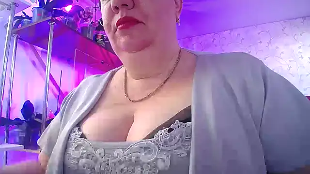  Sweet Woman online show from April 21, 2026, 4:30 am