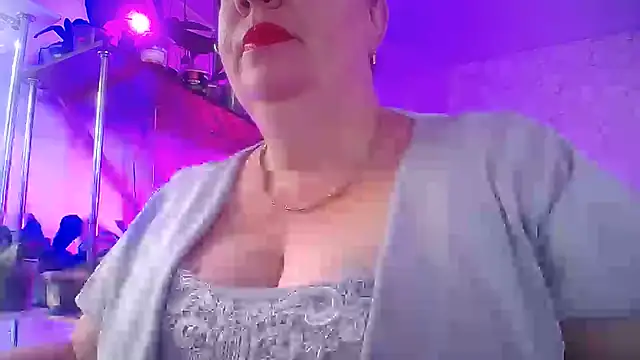  Sweet Woman online show from July 5, 2026, 7:48 am