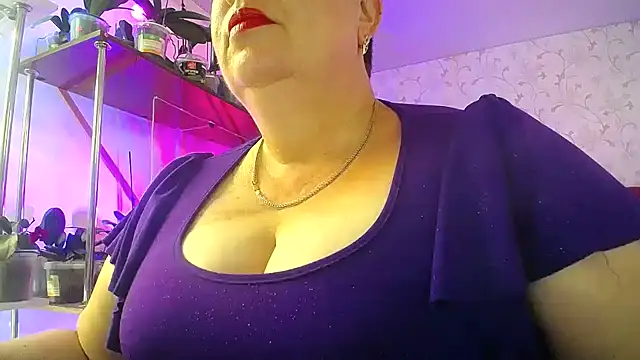  Sweet Woman online show from July 2, 2026, 1:17 pm