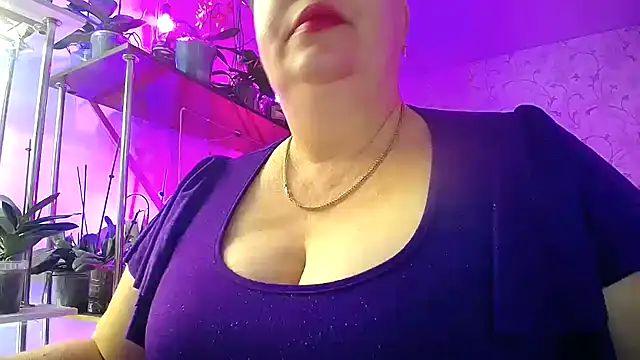  Sweet Woman online show from October 18, 2025, 5:09 am