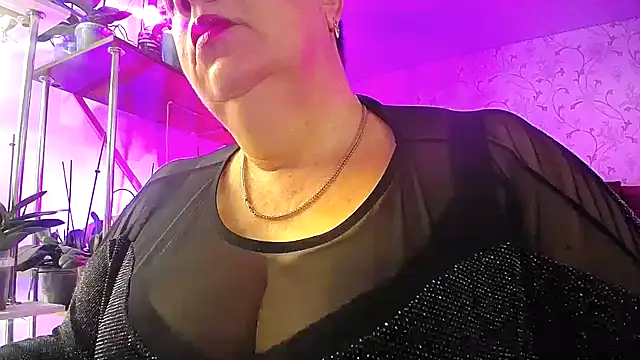  Sweet Woman online show from October 19, 2025, 5:43 am