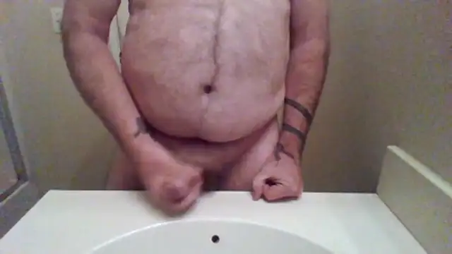 WatchinU82 online show from November 22, 2025, 5:17 am