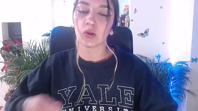 Lia-mitch online show from April 30, 2026, 6:48 pm