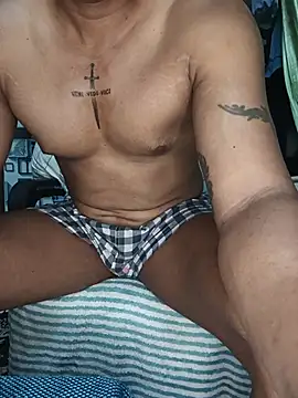 loveboyrp online show from July 23, 2026, 3:04 am
