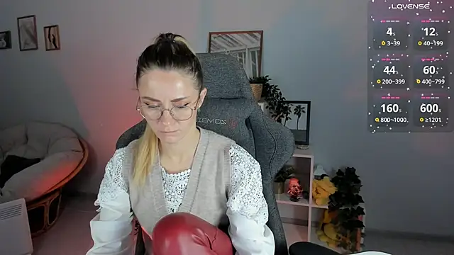 LadyIzabel online show from February 9, 2025, 5:50 am