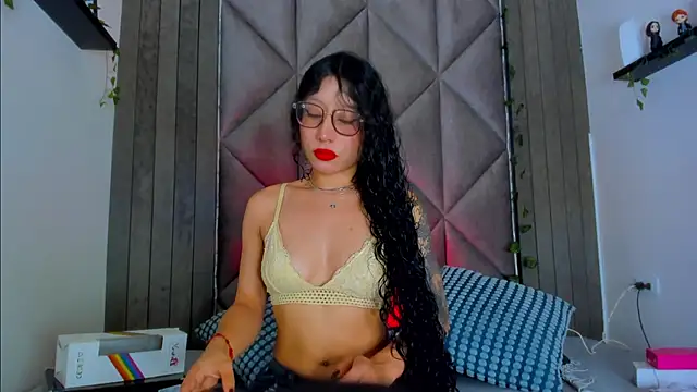 BriaConner  online show from August 1, 2026, 3:04 am
