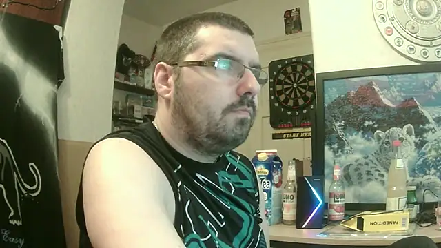 Alucard180287 online show from April 12, 2026, 9:56 am