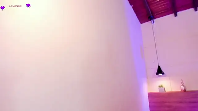 sherylgrey online show from September 11, 2025, 10:43 pm