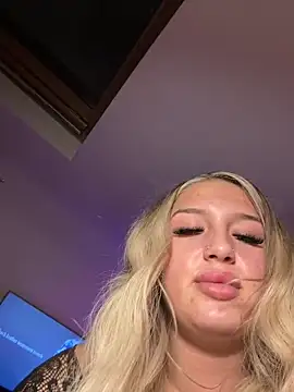 SweetIrishBlonde online show from December 15, 2024, 2:30 am